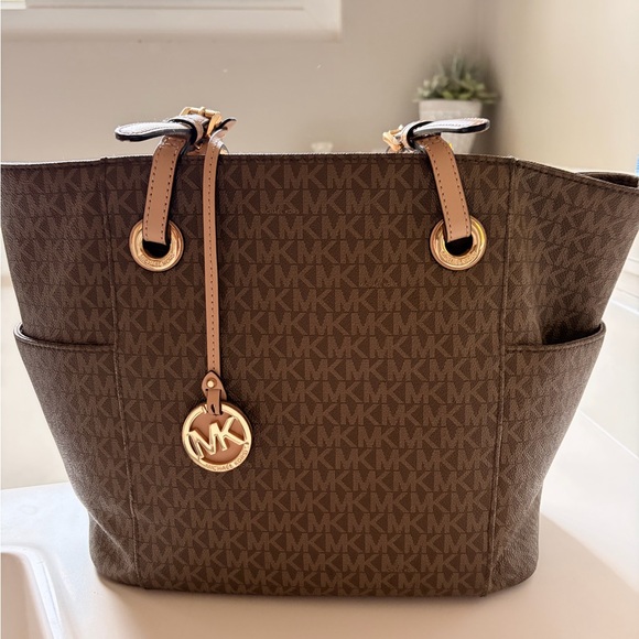 Michael Kors Handbags - Michael Kors Signature Brown Tote
